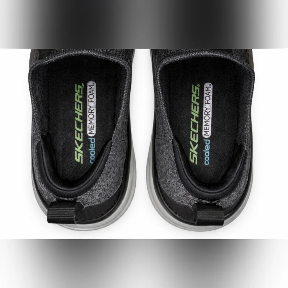 SKECHERS MEN'S D'LUX WALKER SLIP ON WALKING SHOES US9.5